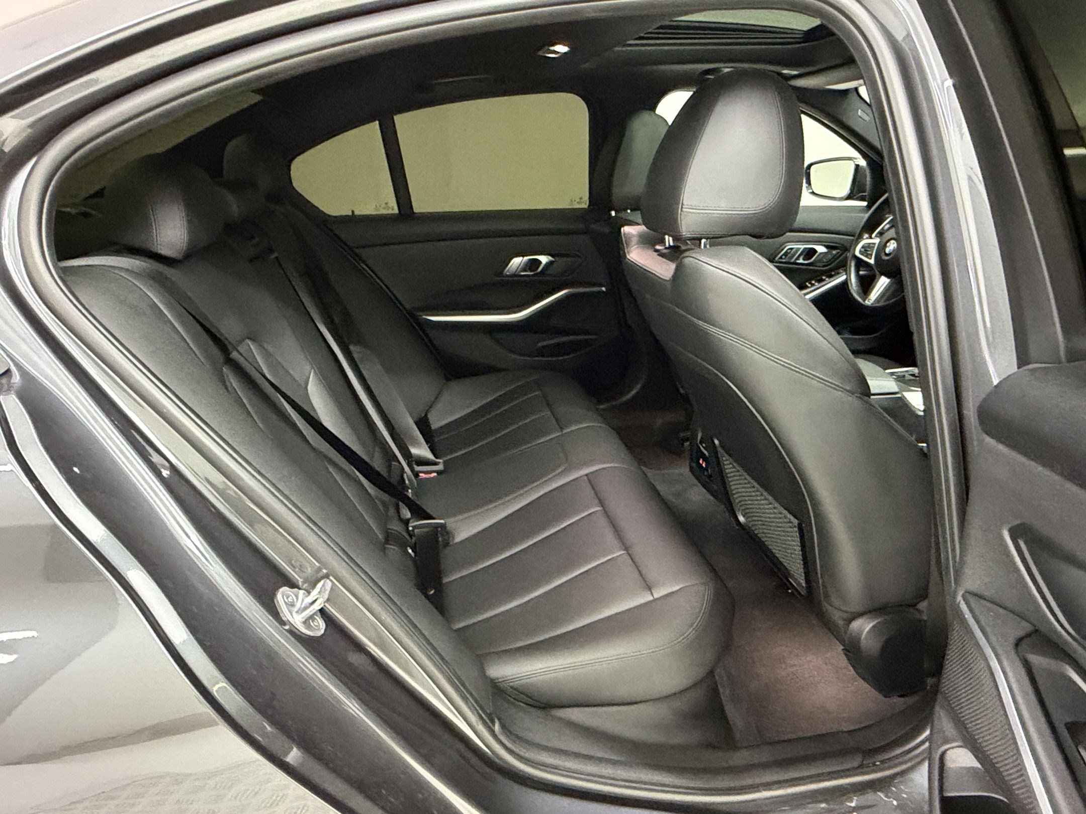 Used 2020 BMW M340i w/ Parking Assistance Package RWD image 30