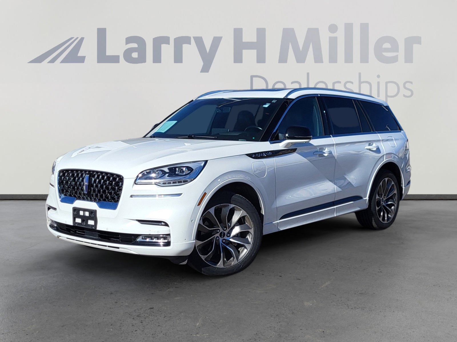 Used 2020 Lincoln Aviator Grand Touring w/ Equipment Group 302A image 1