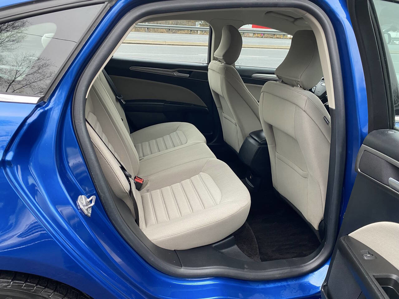 Used 2017 Ford Fusion S image 13