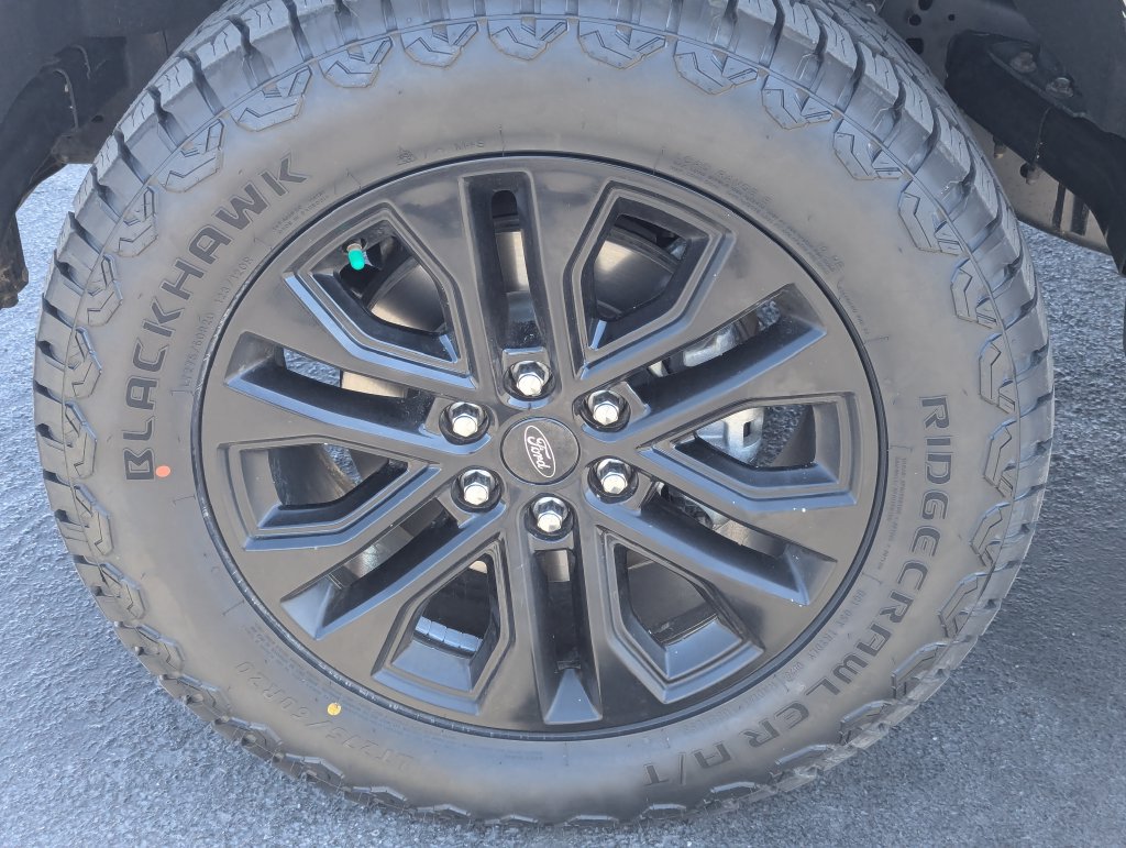 Used 2025 Ford F150 Lariat w/ Equipment Group 502A High AWD/4WD image 14