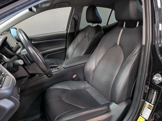 Used 2023 Toyota Camry XSE image 6