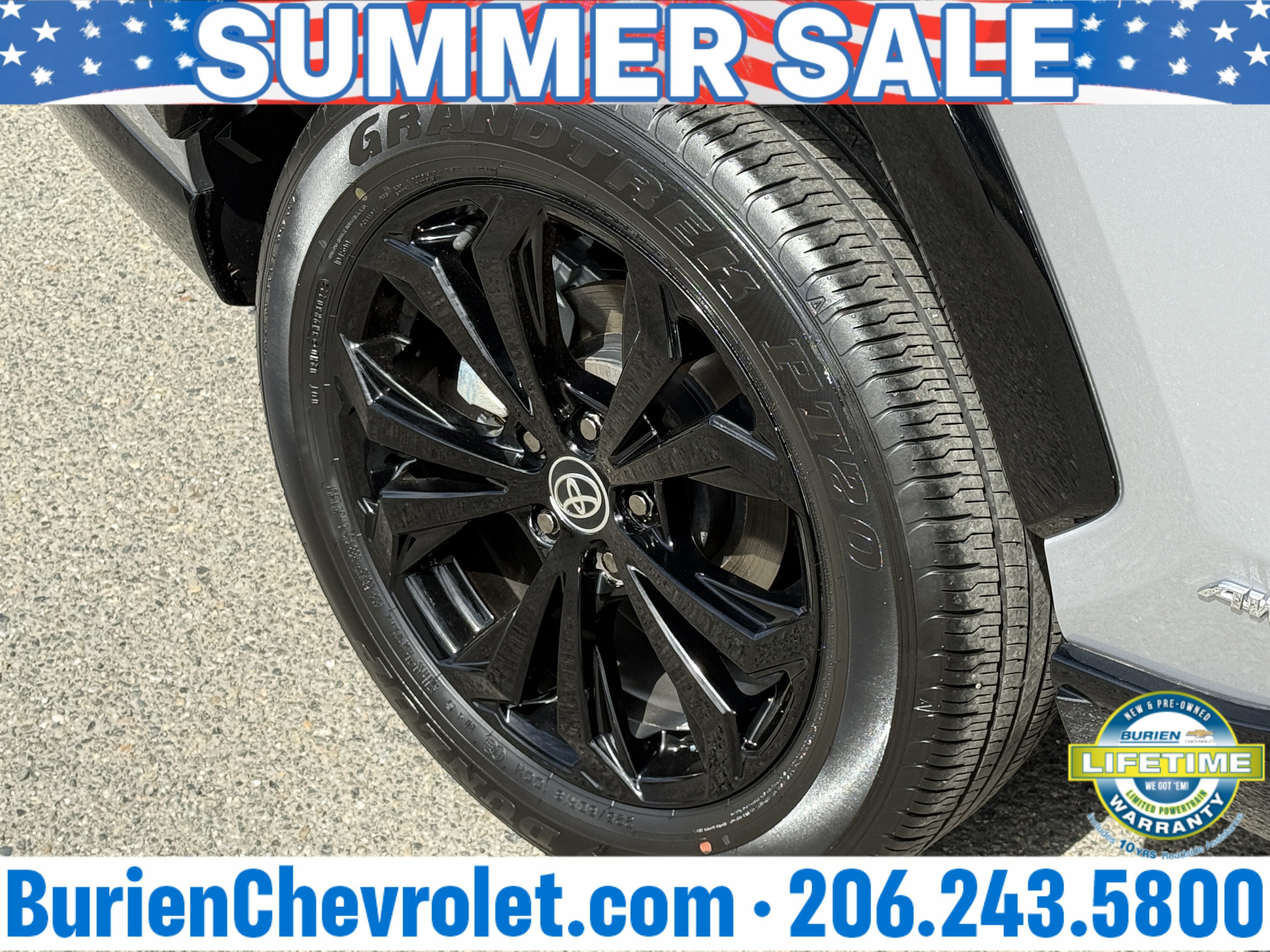 Used 2022 Toyota RAV4 SE w/ Convenience Package AWD/4WD image 28