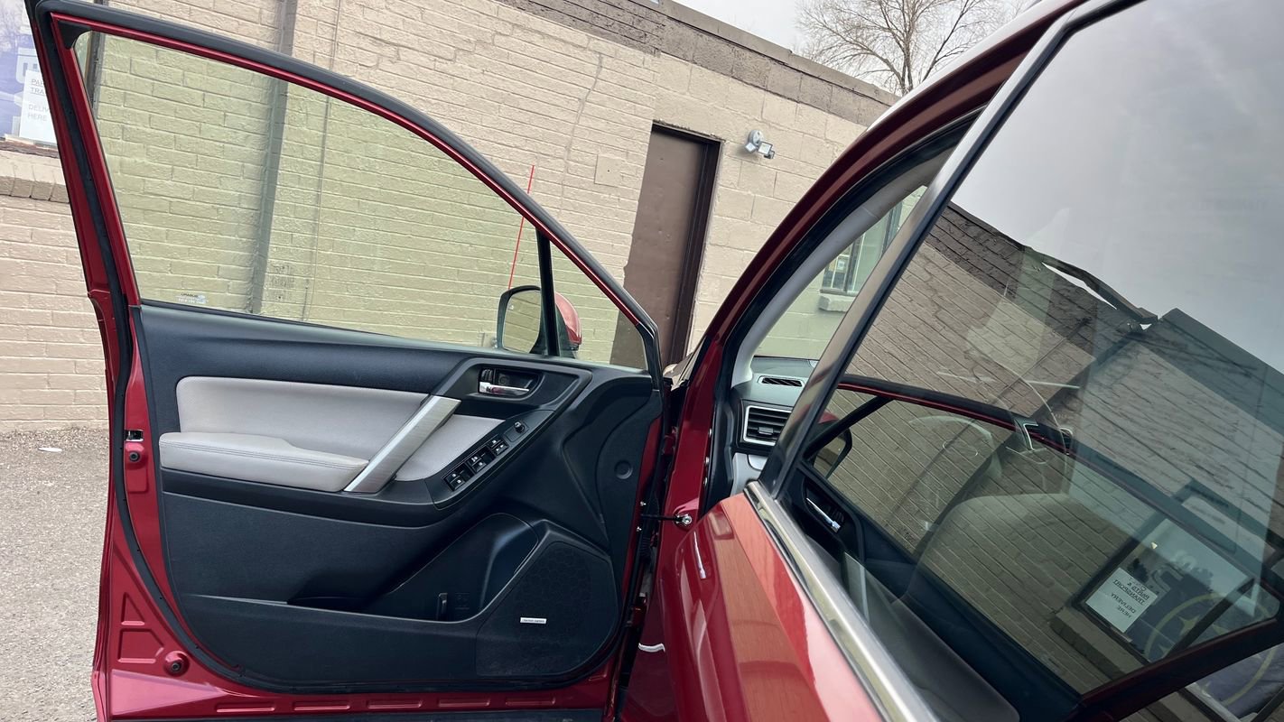 Used 2016 Subaru Forester 2.5i Touring w/ Popular Package #2 image 10