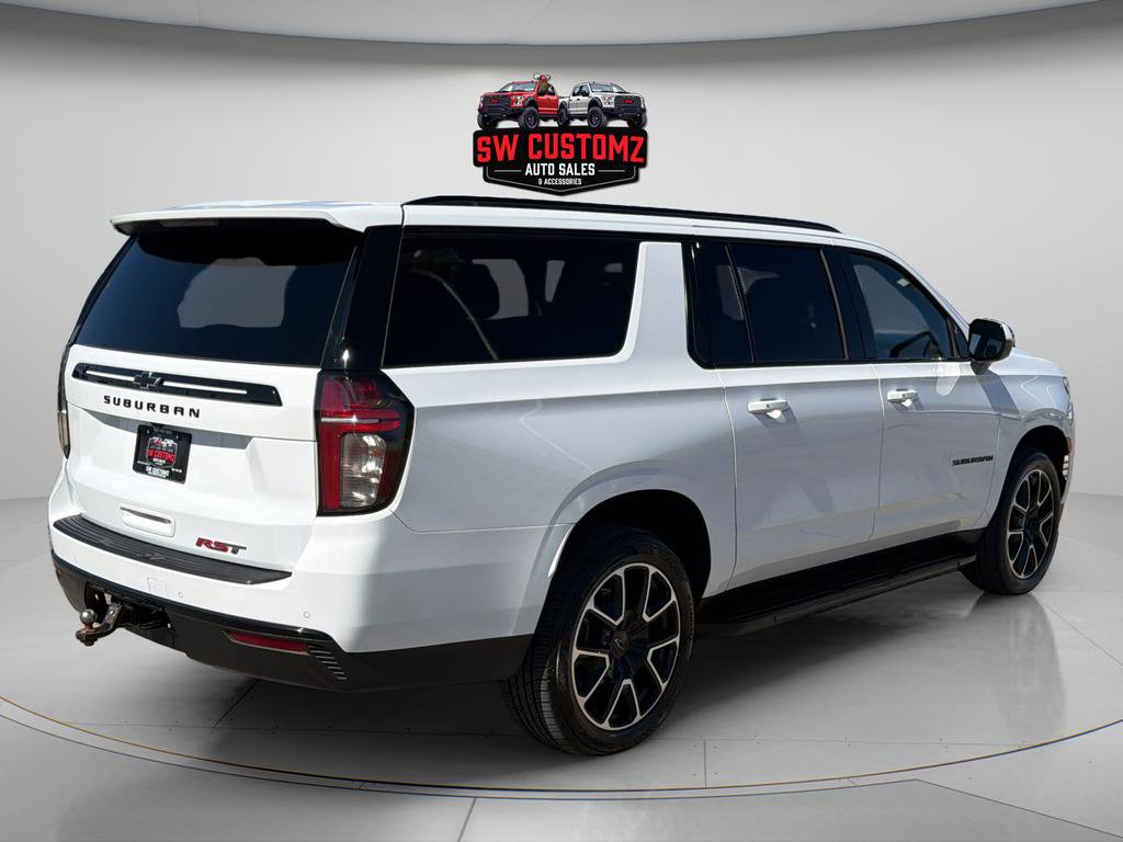 Used 2024 Chevrolet Suburban RST image 7