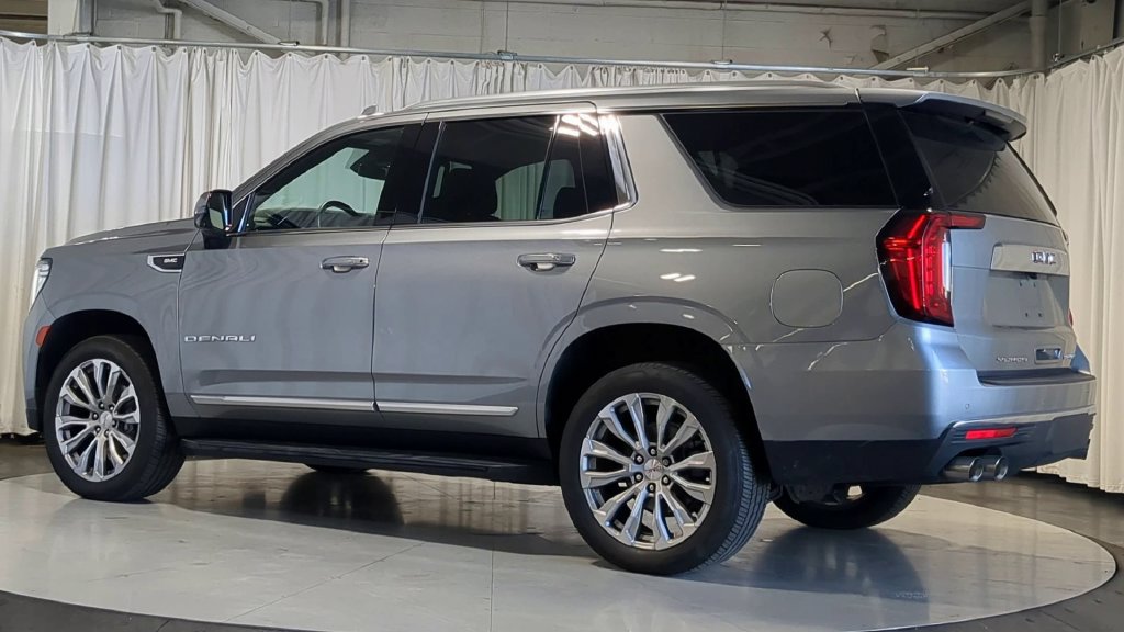Used 2023 GMC Yukon Denali AWD/4WD image 8