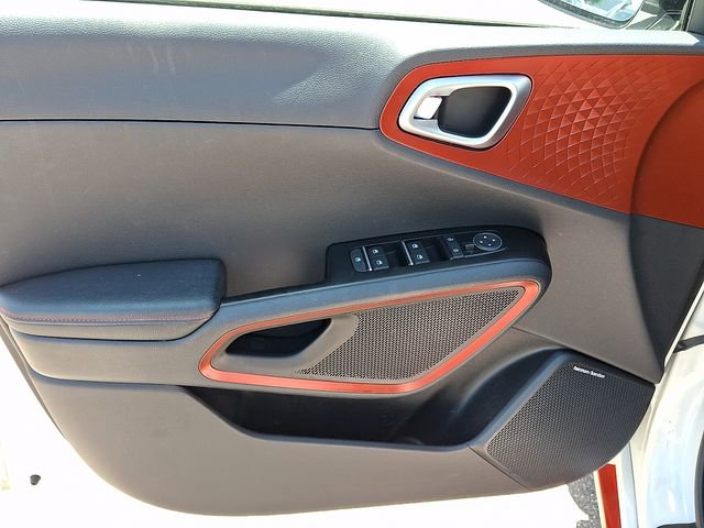 Used 2021 Kia Soul Turbo FWD image 8
