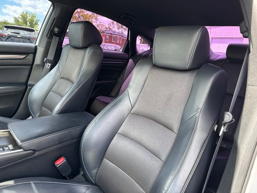 Used 2018 Honda Accord Sport image 29