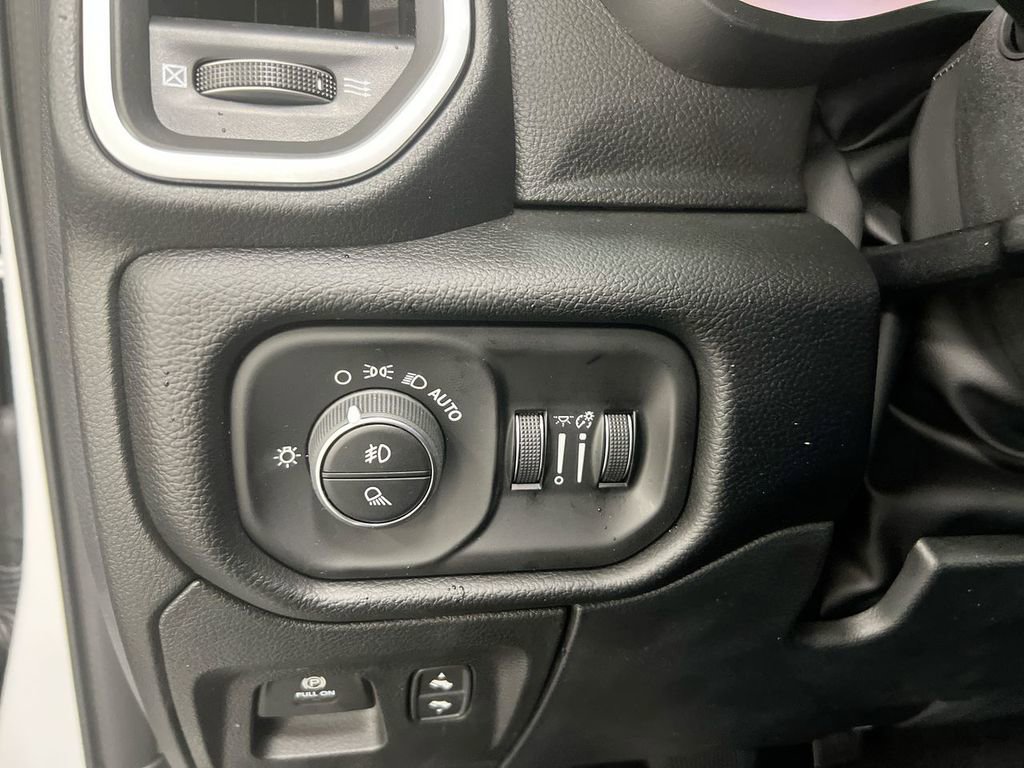 New 2026 RAM 1500 Big Horn AWD/4WD image 18