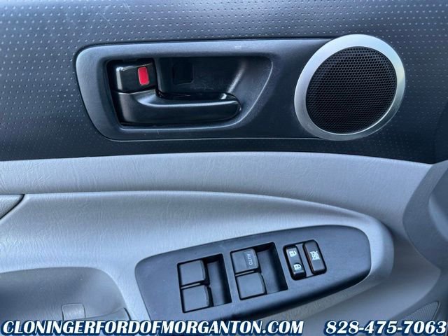 Used 2015 Toyota Tacoma PreRunner image 22