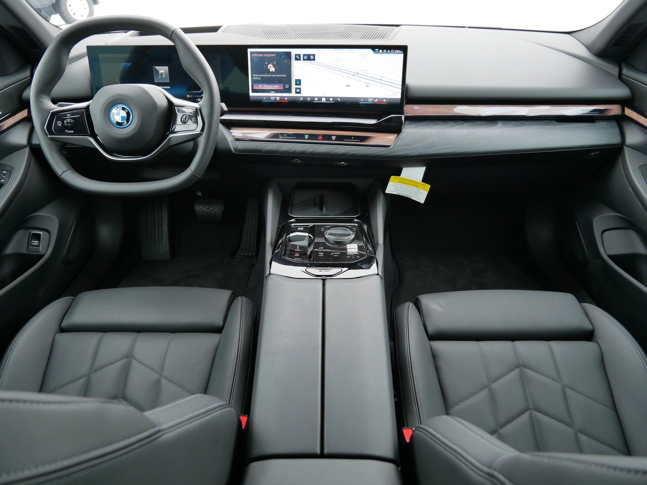 Used 2024 BMW i5 eDrive40i w/ Premium Package image 10
