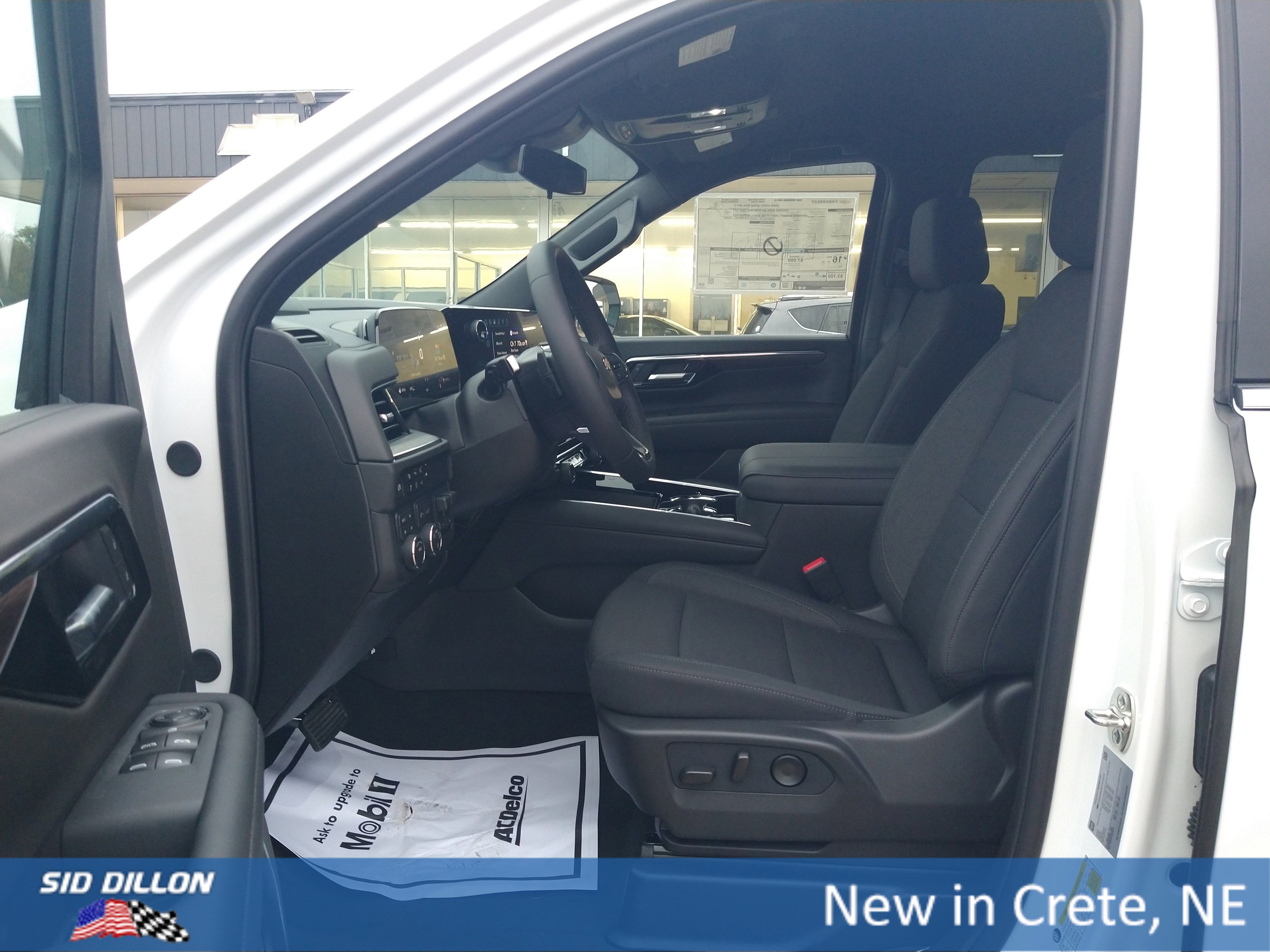 New 2026 Chevrolet Suburban LS image 3