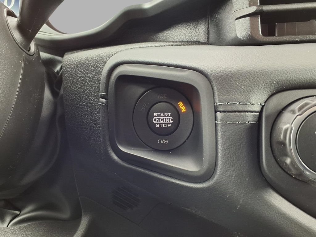 New 2026 Jeep Gladiator Sport AWD/4WD image 8