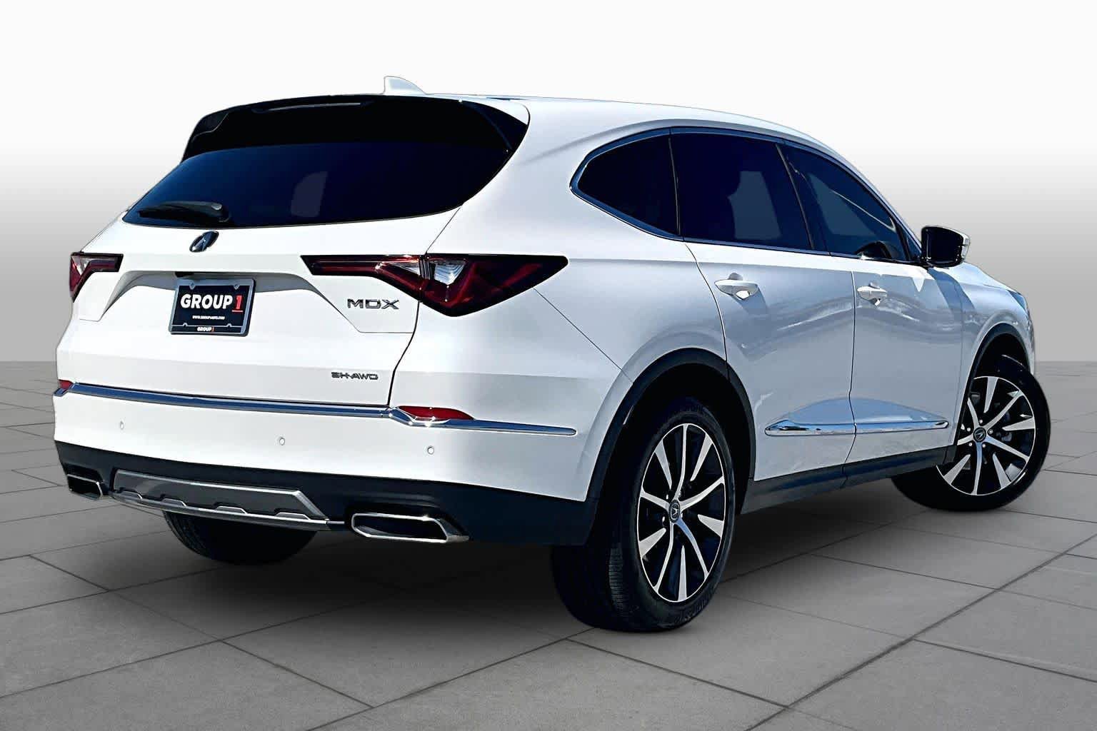 Used 2025 Acura MDX SH-AWD w/ Technology Package image 13
