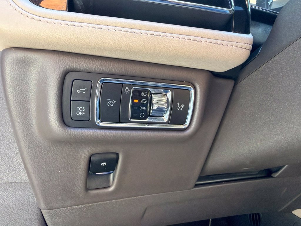 Used 2023 Lincoln Nautilus Reserve AWD/4WD image 28