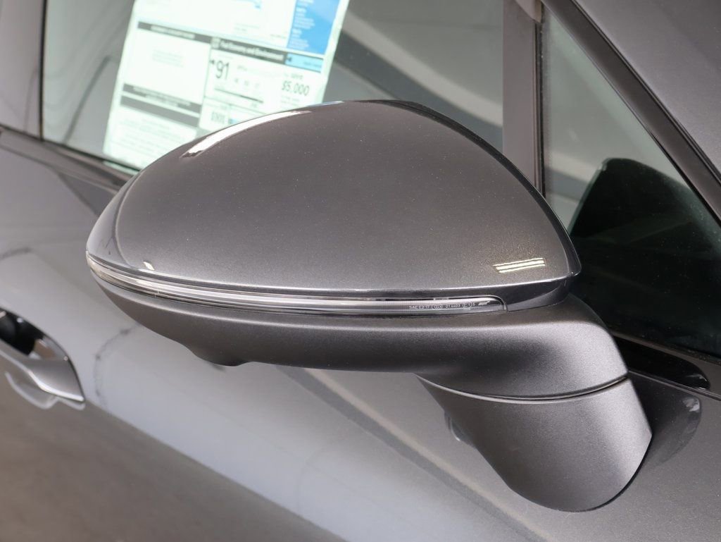 Certified 2025 Porsche Macan 4S Electric image 16