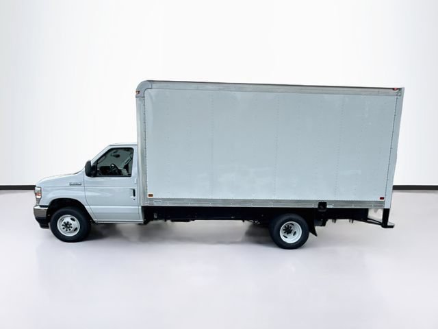 New 2027 Ford E-450 and Econoline 450 Super Duty w/ Power Equipment Group RWD image 3