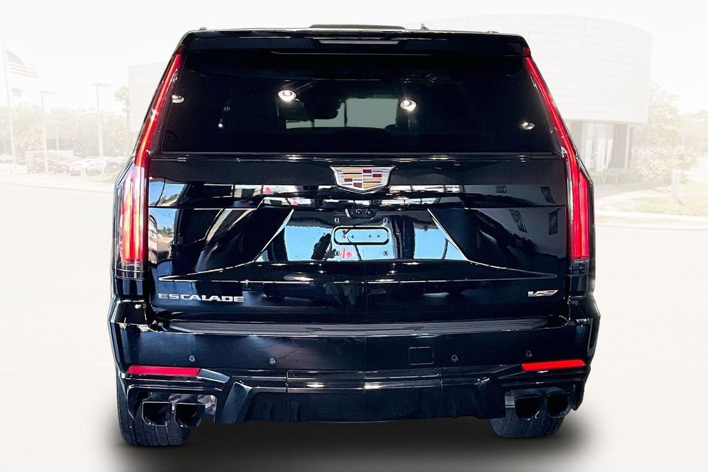 Used 2025 Cadillac Escalade V AWD/4WD image 5