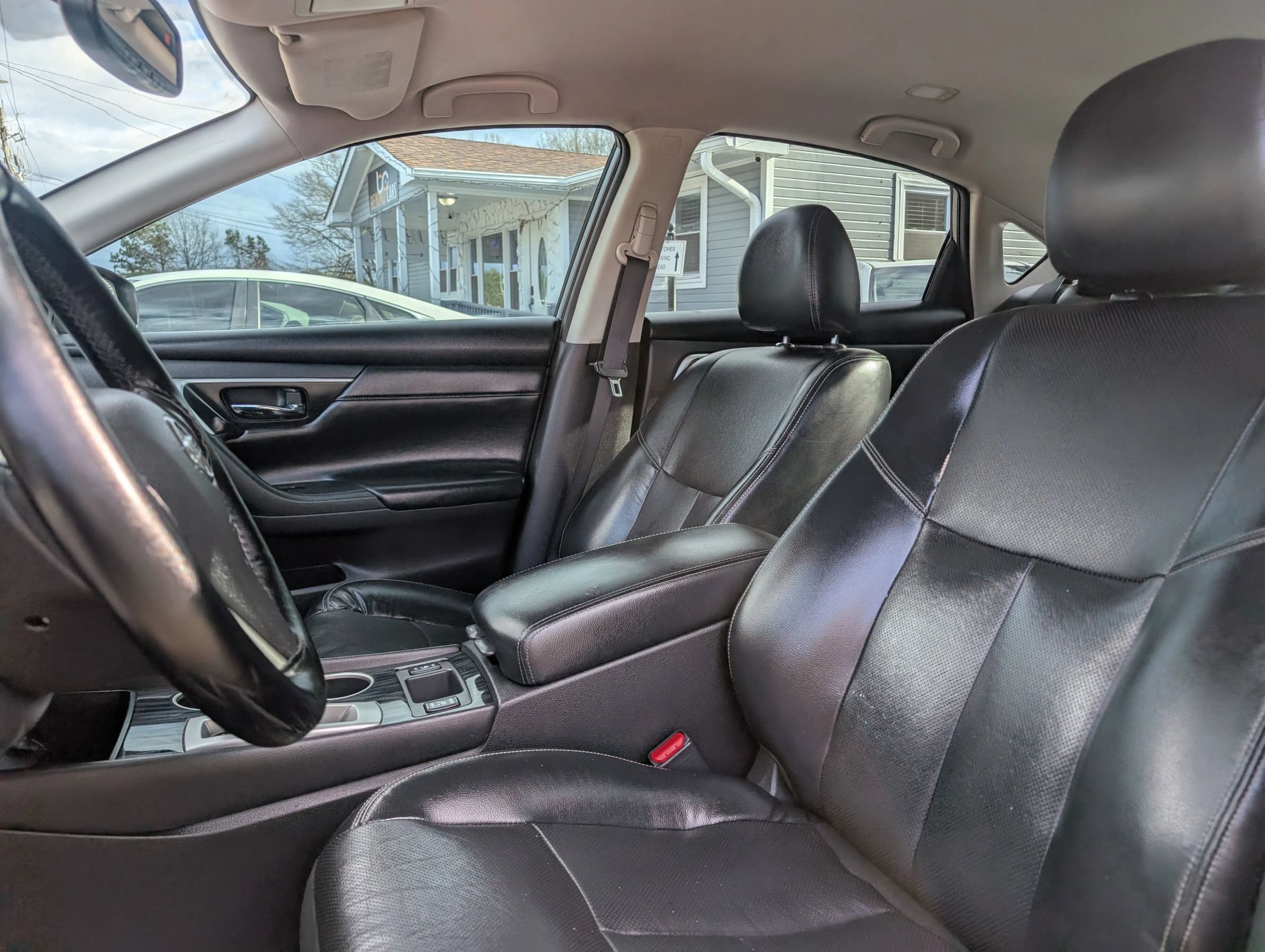 Used 2018 Nissan Altima 2.5 SL FWD image 13