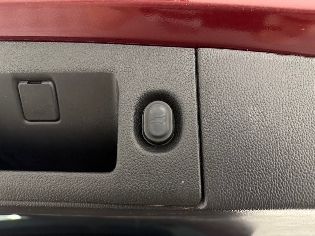 Used 2019 Chevrolet Tahoe LT RWD image 20