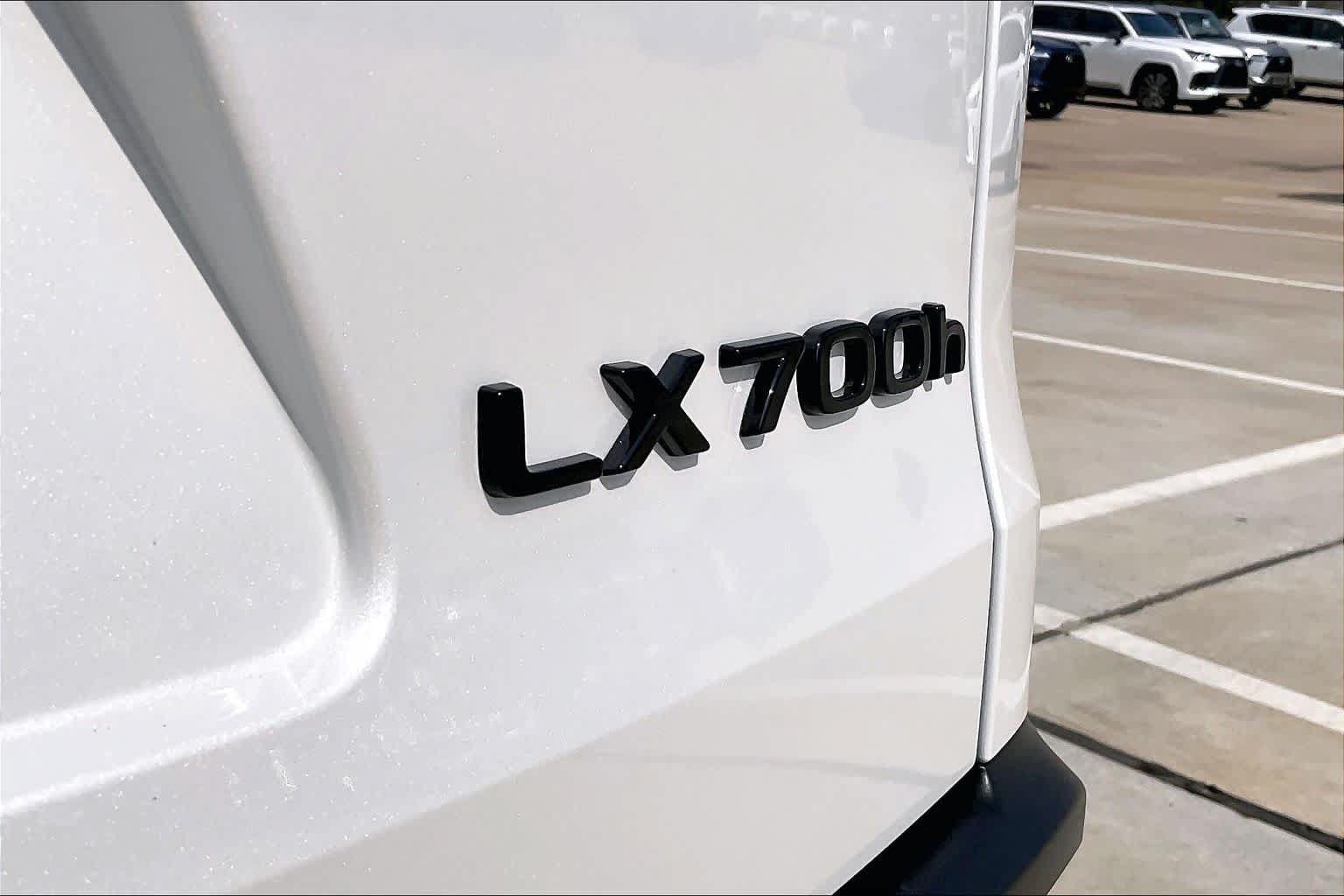 New 2026 Lexus LX 700h Luxury AWD/4WD image 7