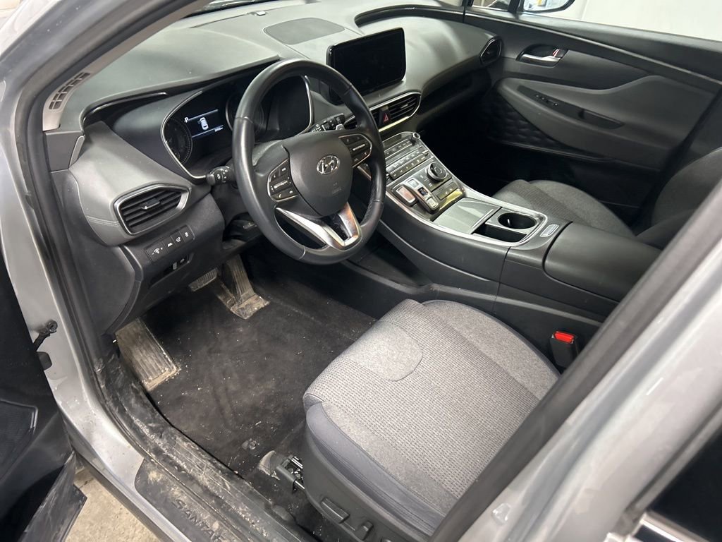 Used 2023 Hyundai Santa Fe SEL w/ Cargo Package image 2