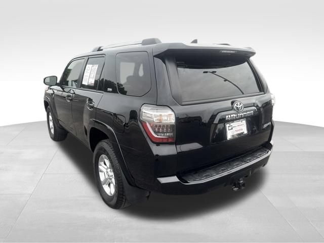 Used 2022 Toyota 4Runner SR5 RWD image 3