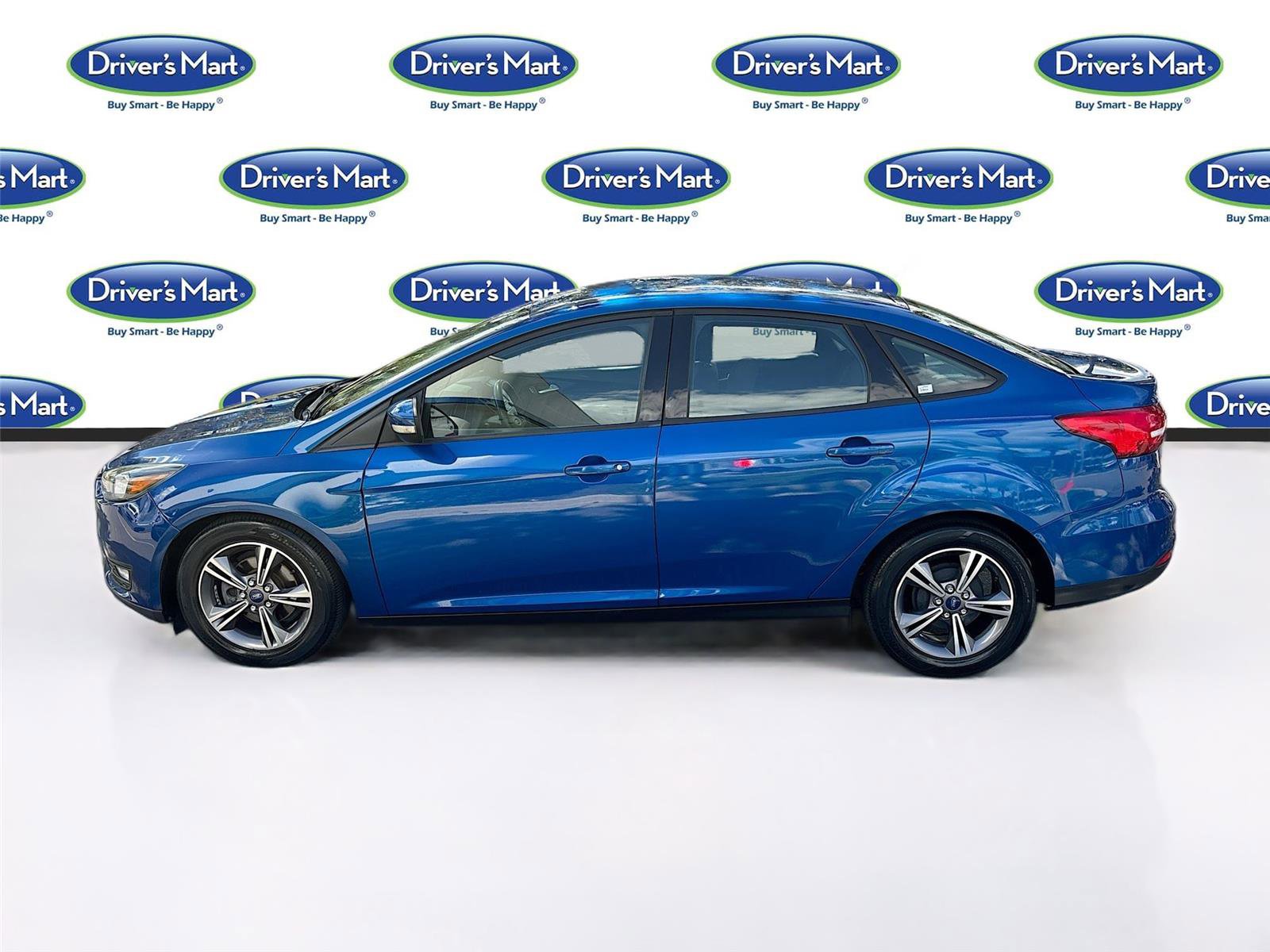 Used 2018 Ford Focus SE w/ SE Appearance Package image 5