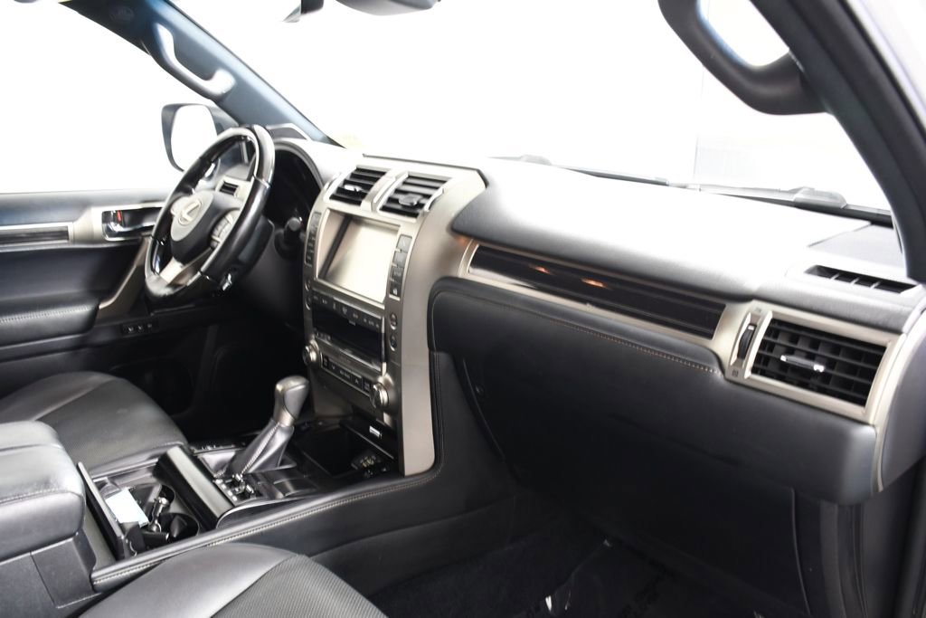 Used 2021 Lexus GX 460 Premium w/ Premium Package image 19