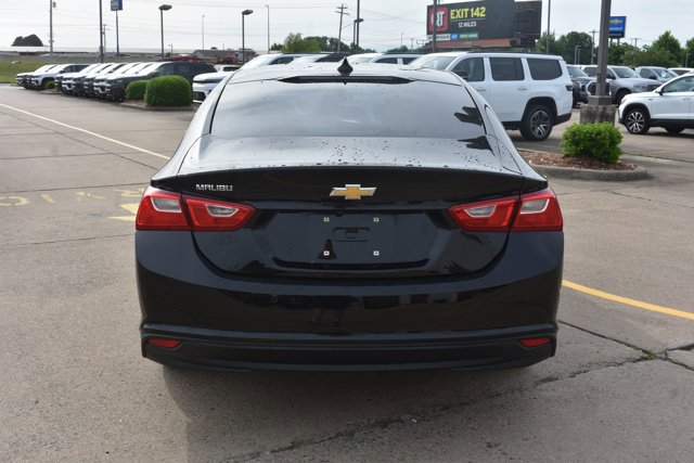Used 2022 Chevrolet Malibu LS FWD image 6