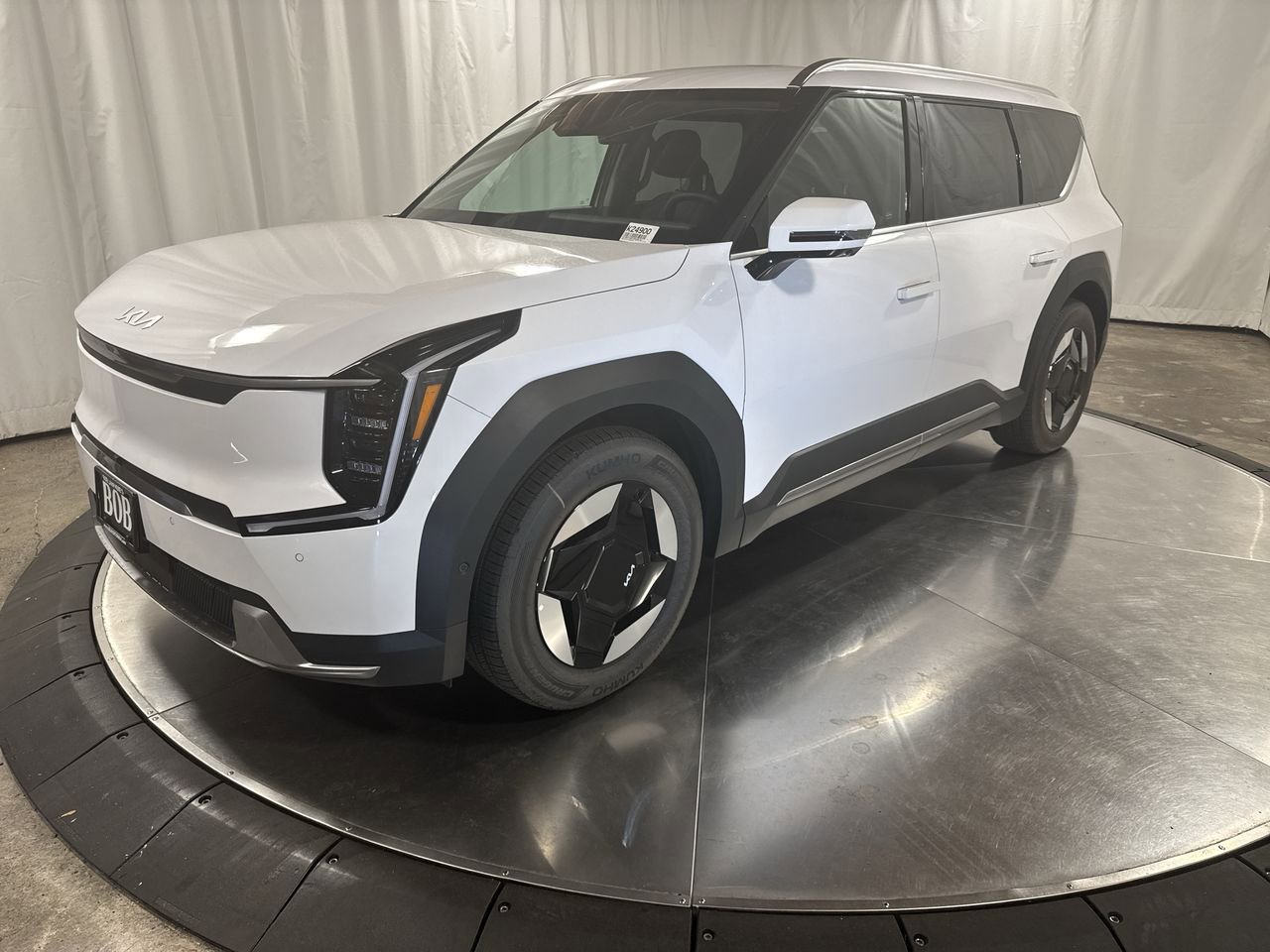 New 2026 Kia EV9 Wind