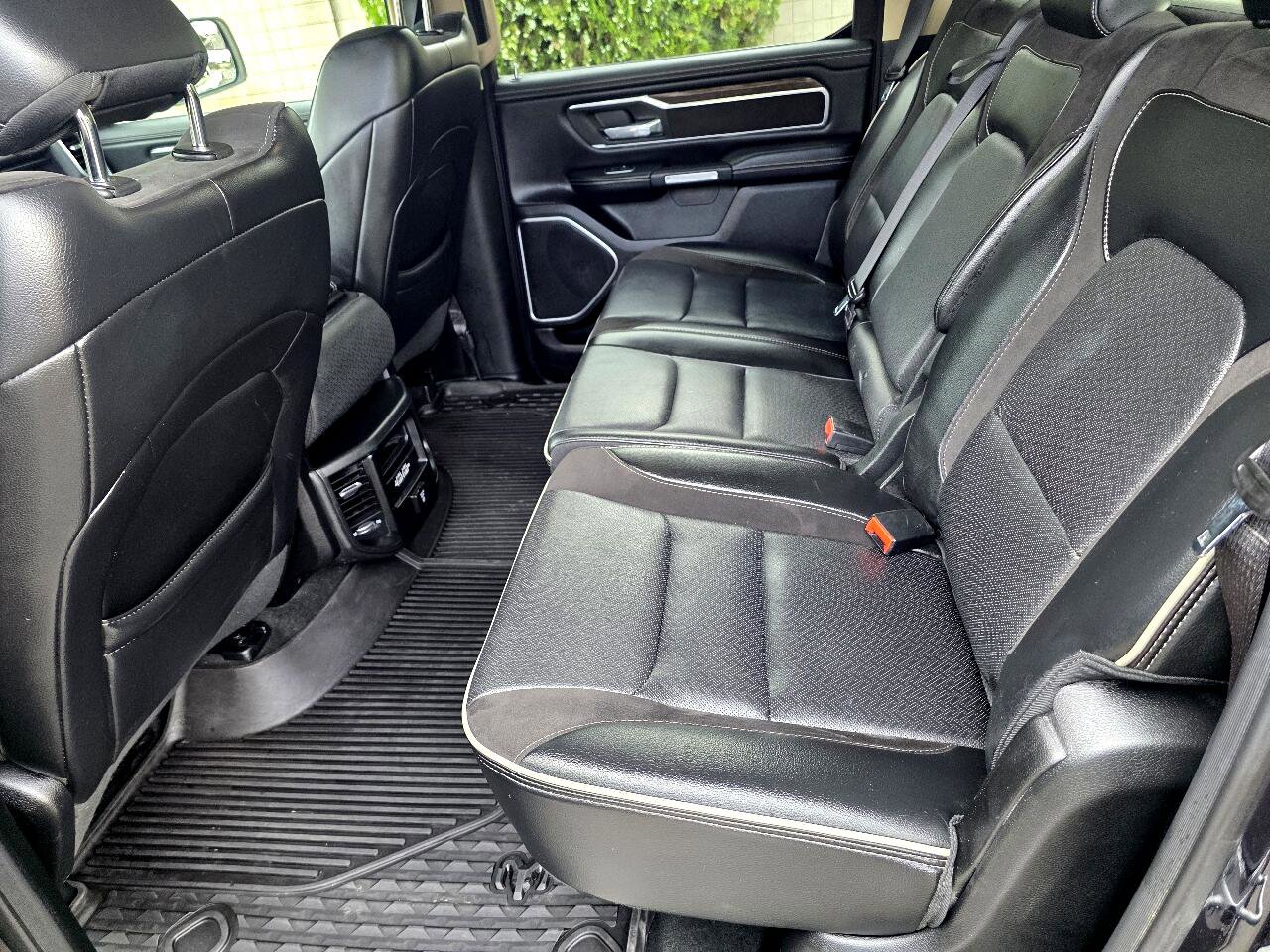 Used 2020 RAM 1500 Laramie image 11