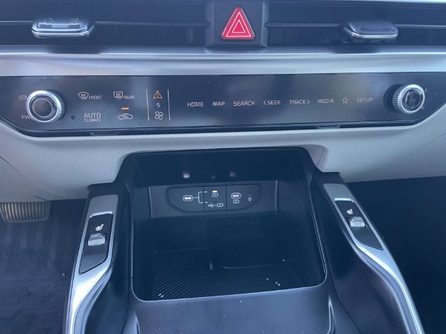 Used 2025 Kia Sorento S w/ Panoramic Sunroof Package FWD image 30