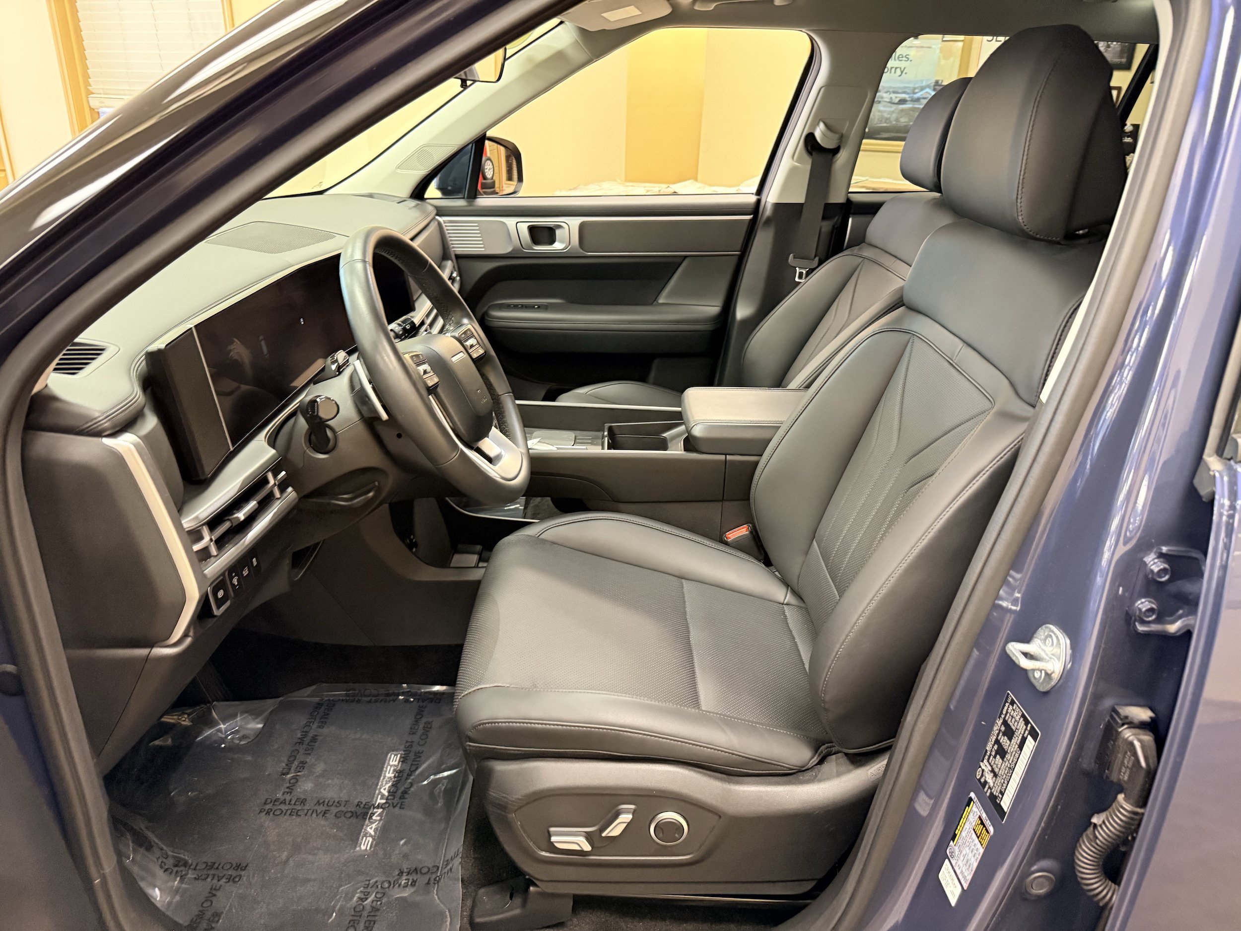 Used 2025 Hyundai Santa Fe SEL AWD/4WD image 5
