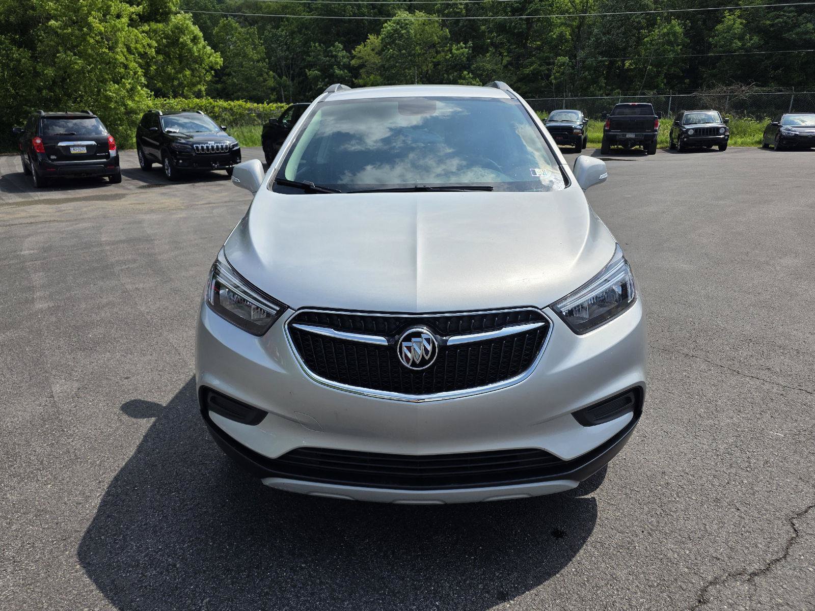 Used 2019 Buick Encore Preferred AWD/4WD image 2