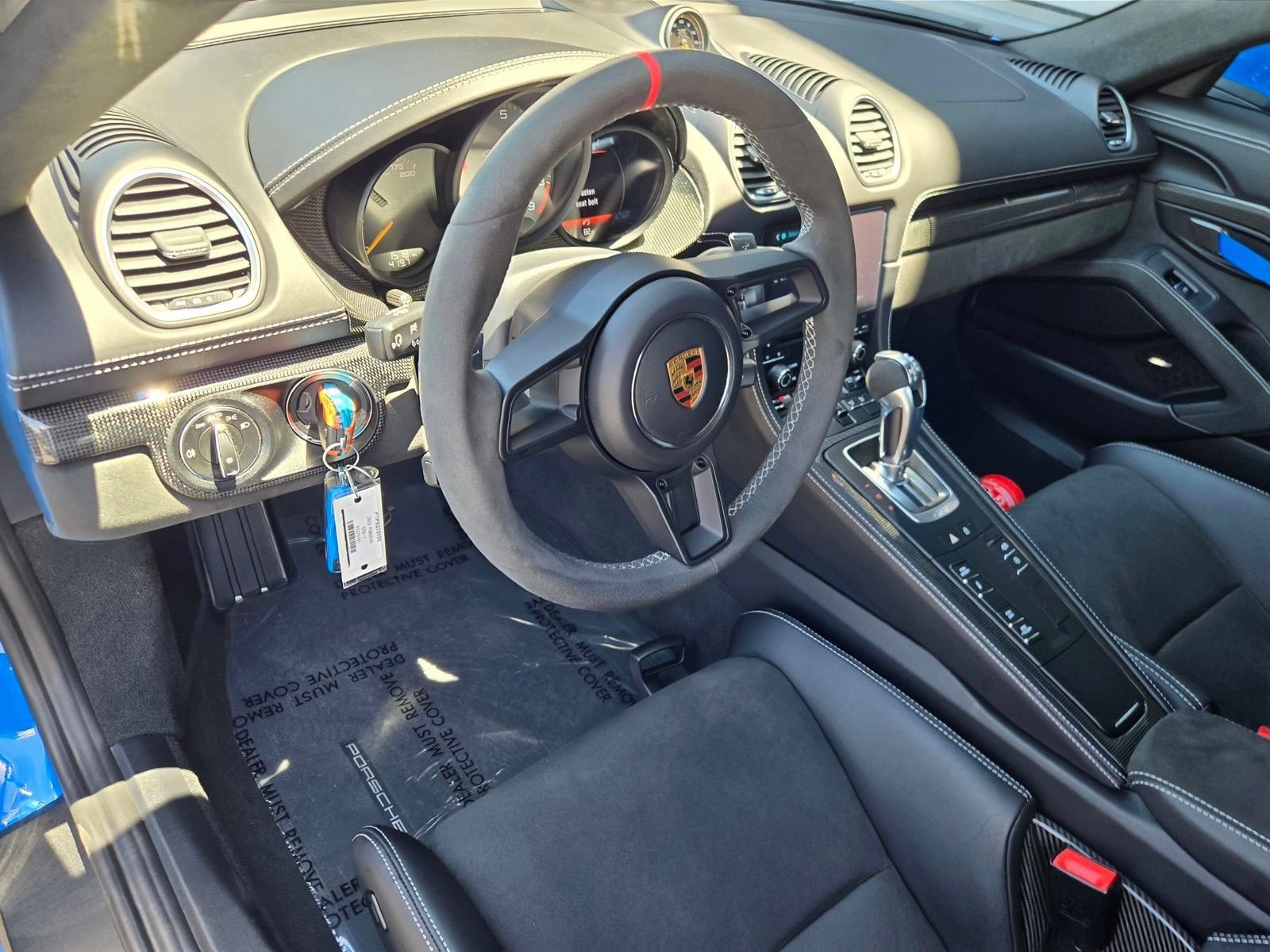 Certified 2023 Porsche 718 Cayman GT4 RWD image 5