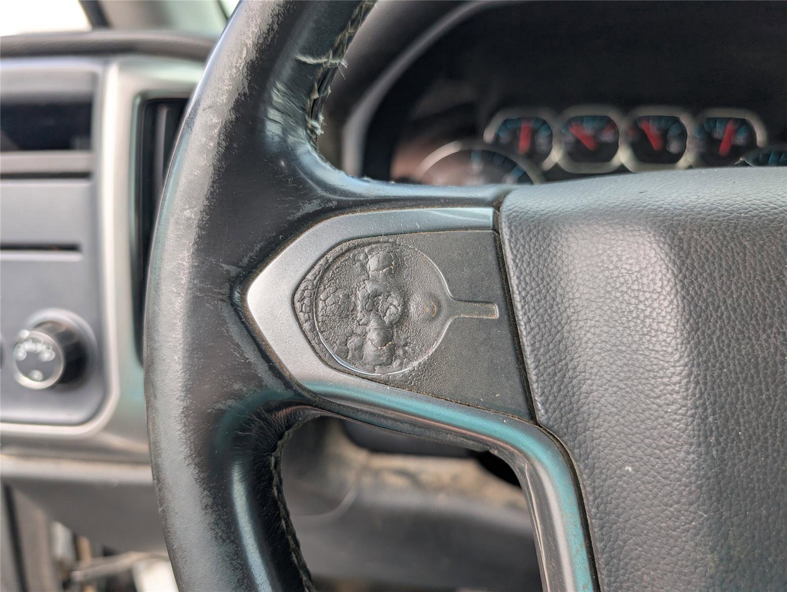 Used 2018 Chevrolet Silverado 1500 LT image 25