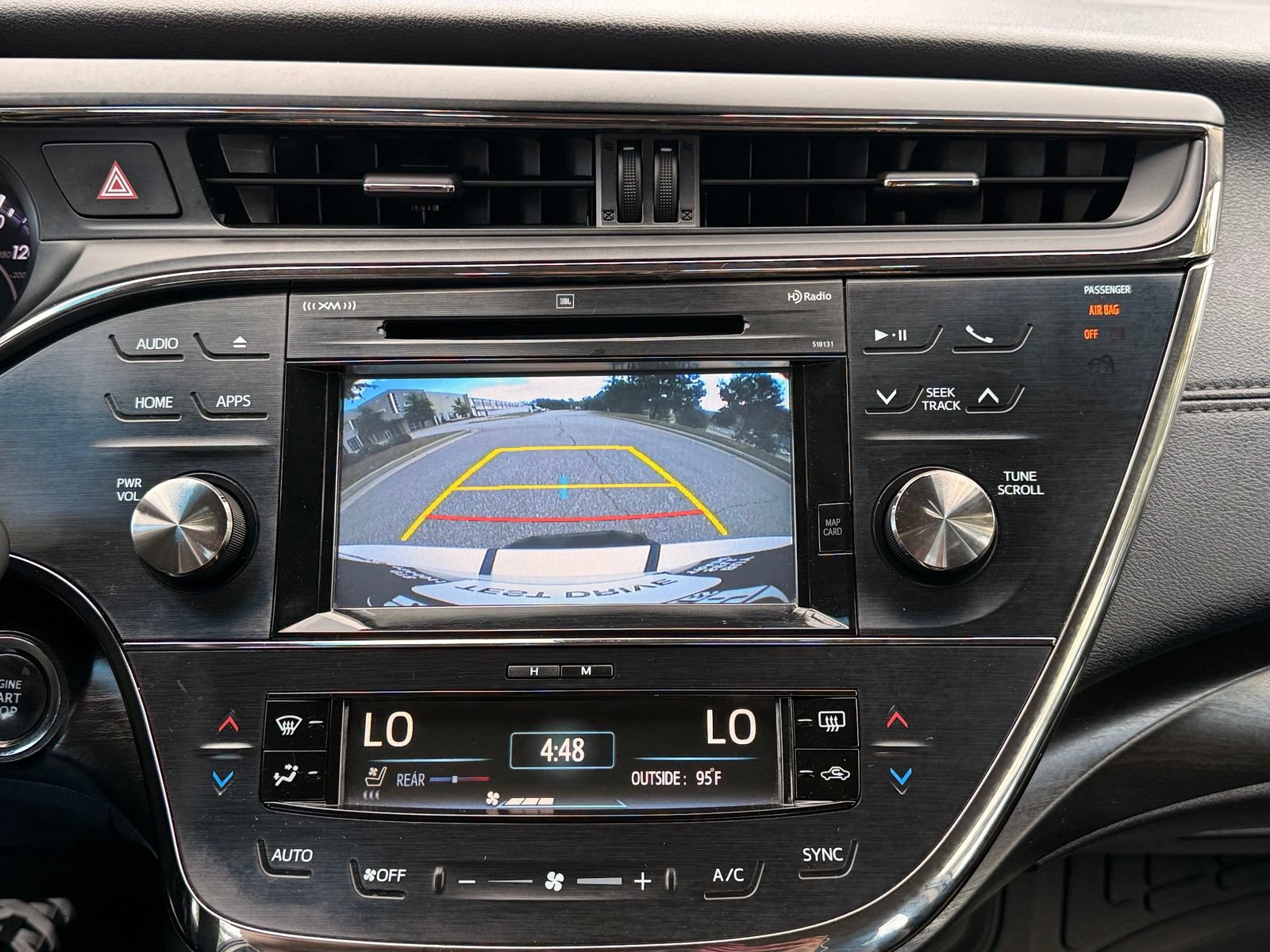 Used 2016 Toyota Avalon Limited w/ Toyota Safety Sense Package FWD image 31
