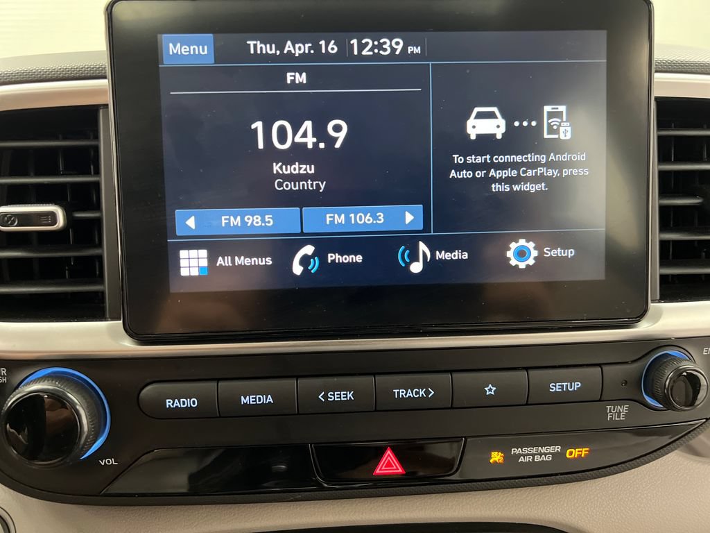 Used 2025 Hyundai Venue SEL FWD image 55