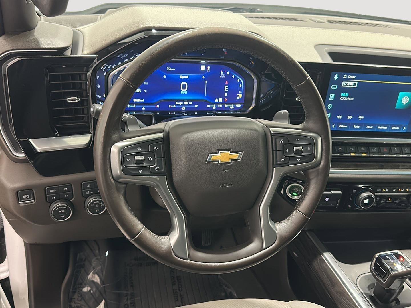 Used 2022 Chevrolet Silverado 1500 LTZ image 9