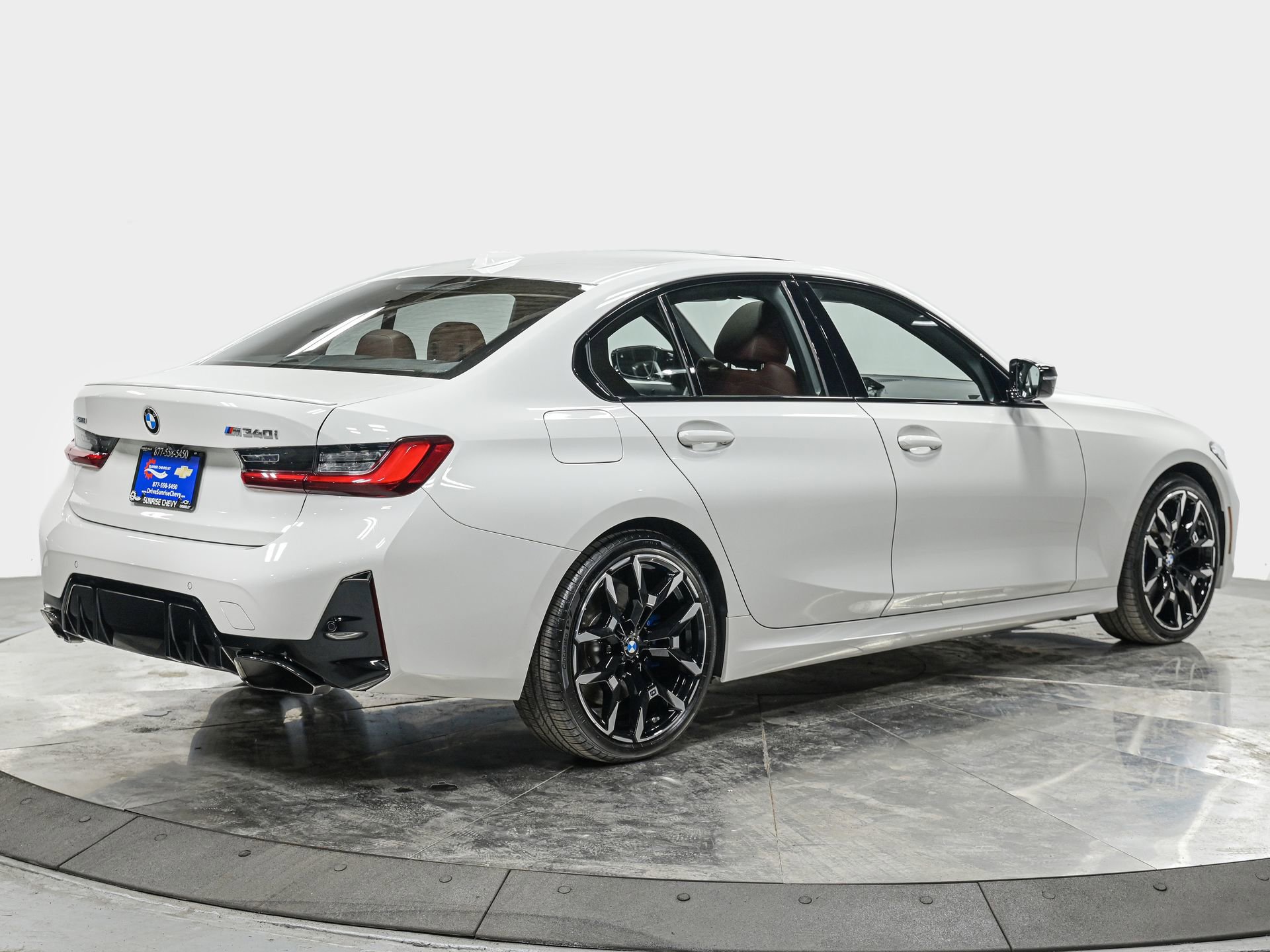 Used 2025 BMW M340i xDrive image 7