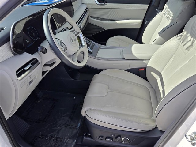 Used 2023 Hyundai Palisade Calligraphy image 11