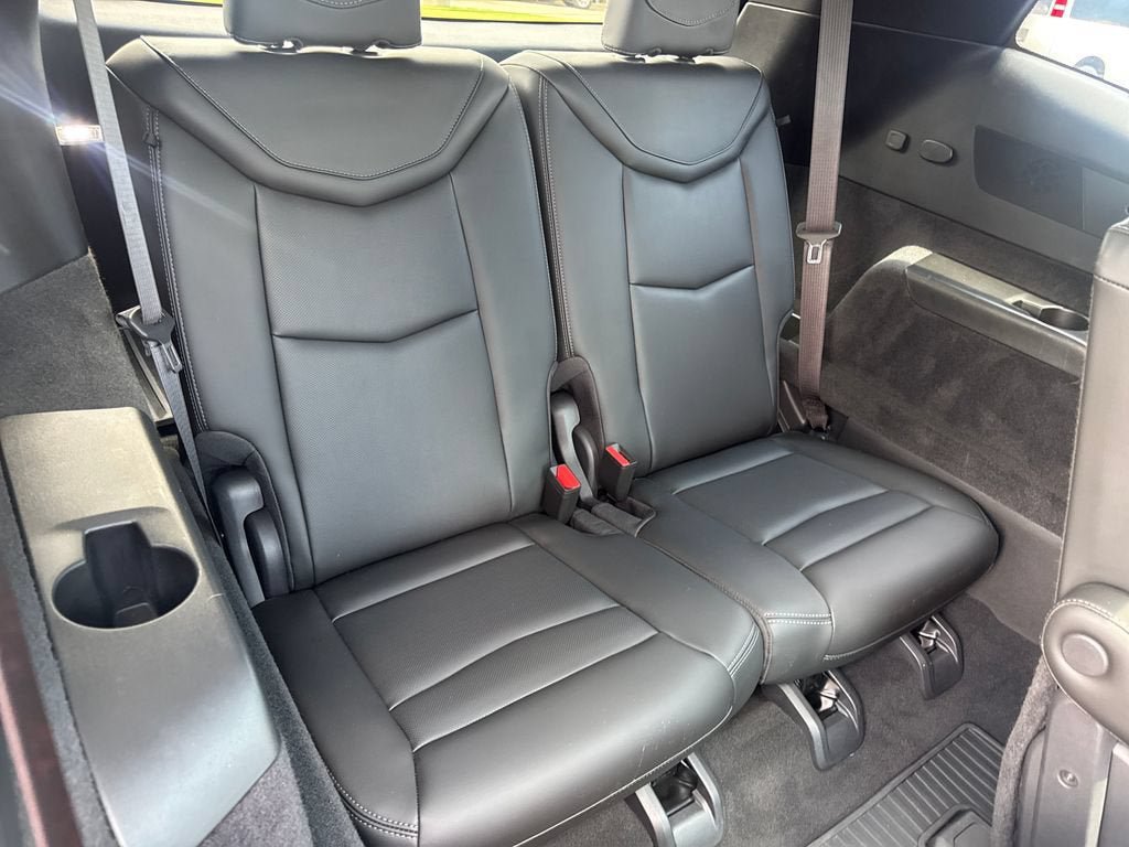 Used 2024 Cadillac XT6 Premium Luxury AWD/4WD image 15