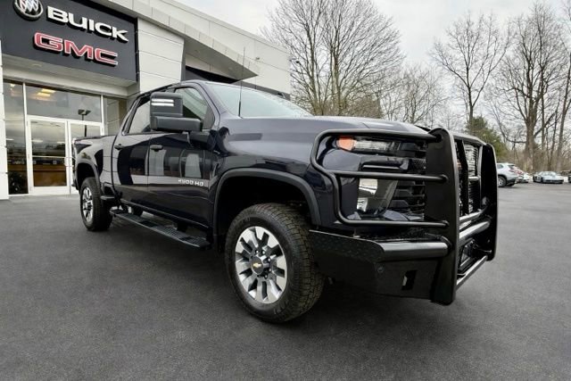 Used 2024 Chevrolet Silverado 2500 Custom w/ Custom Convenience Package image 5