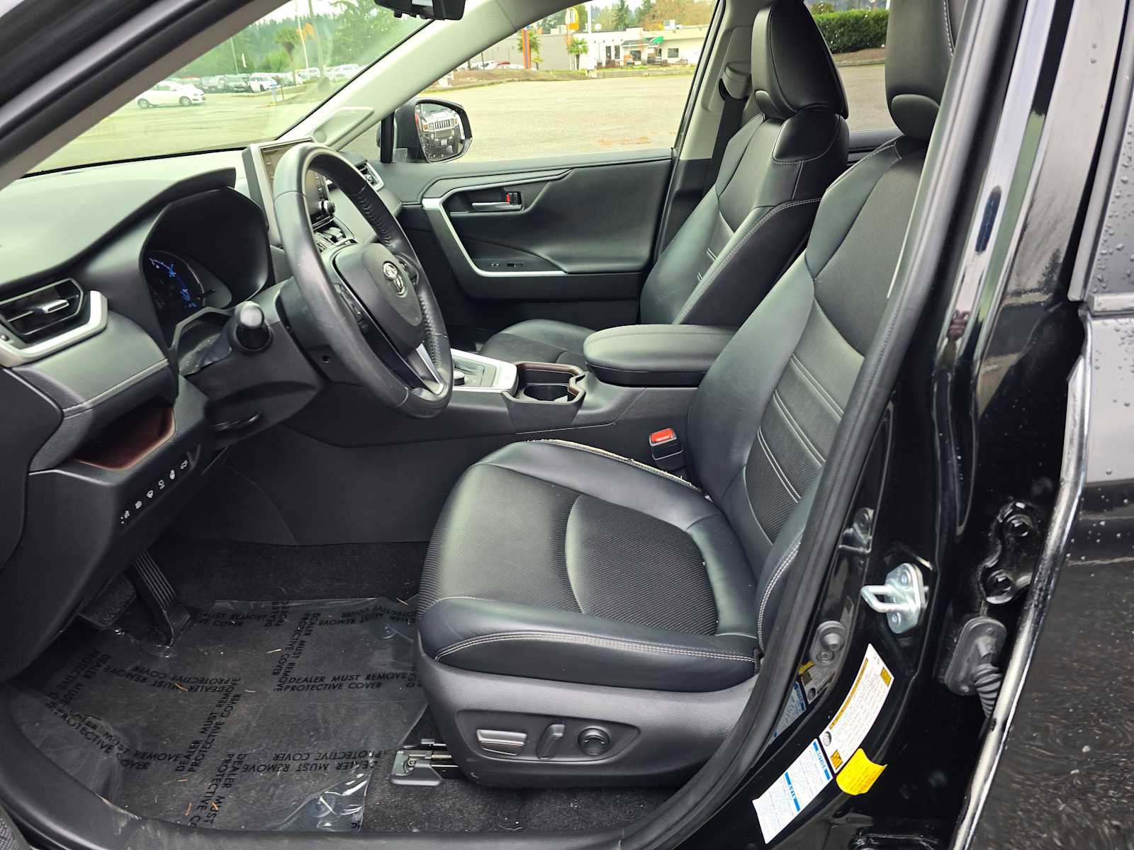 Used 2020 Toyota RAV4 Limited image 24