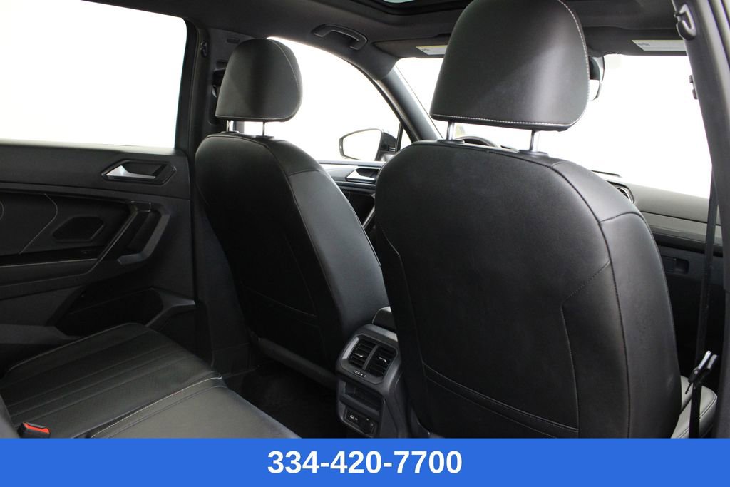 Certified 2023 Volkswagen Tiguan SE R-Line image 19