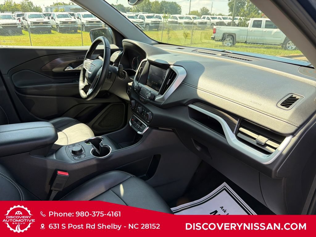 Used 2024 GMC Terrain SLT AWD/4WD image 40