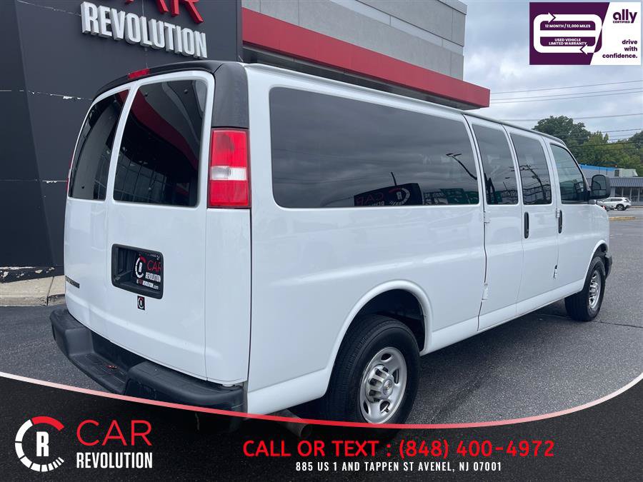 Used 2023 Chevrolet Express 3500 LS RWD image 7