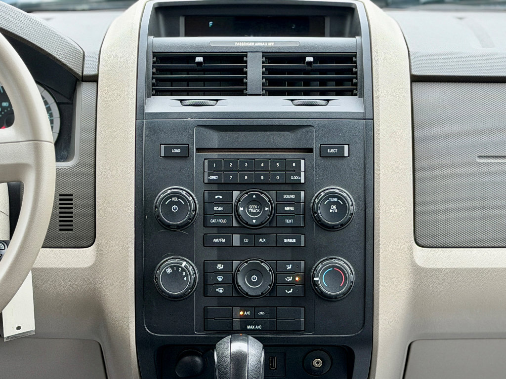 Used 2010 Ford Escape XLS image 10