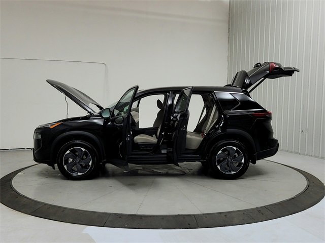 New 2025 Nissan Rogue SV image 12