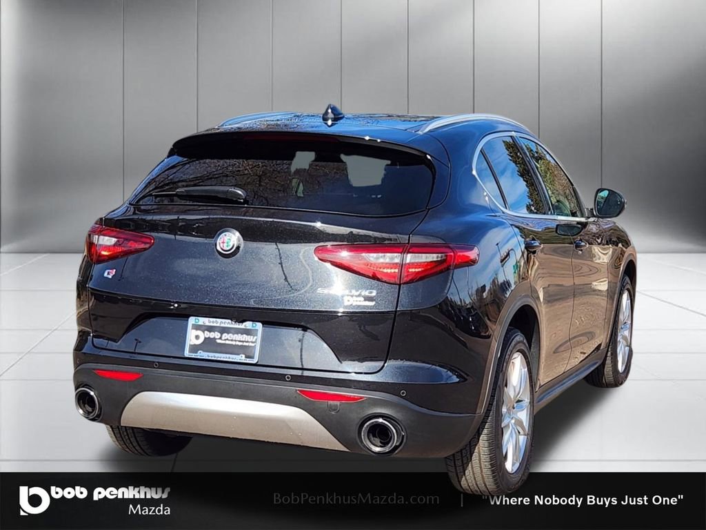 Used 2019 Alfa Romeo Stelvio Ti Lusso w/ Quick Order Package 22X Lusso image 24